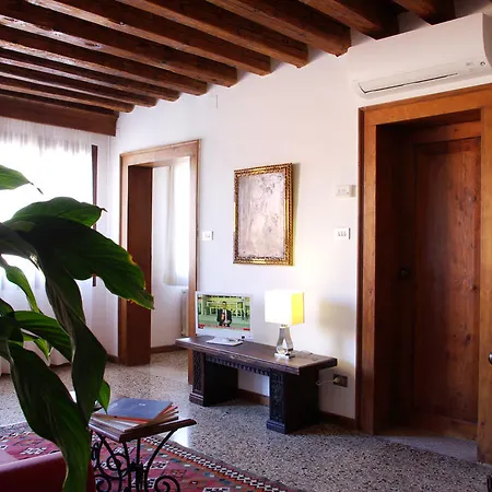 圣卢卡公寓酒店