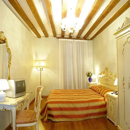 Apartment San Luca Venedig